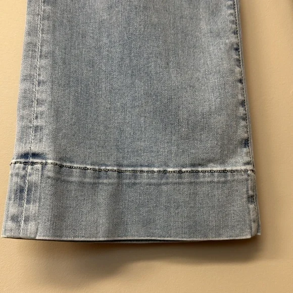 Fidelity Denim Aloe Super Wide Crop Jeans | size 26 | EUC | Teardrop Blue - Picture 7 of 16